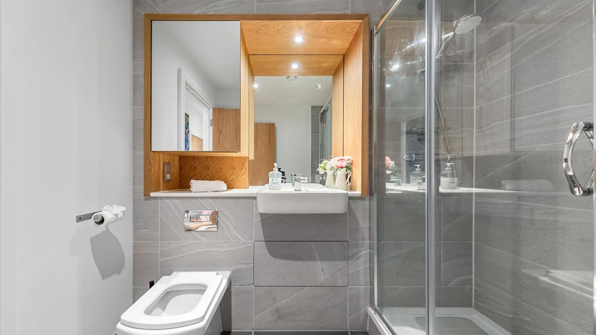 Trendy 2 Bed Flat In Greenwich With Car Parking London United Kingdom
