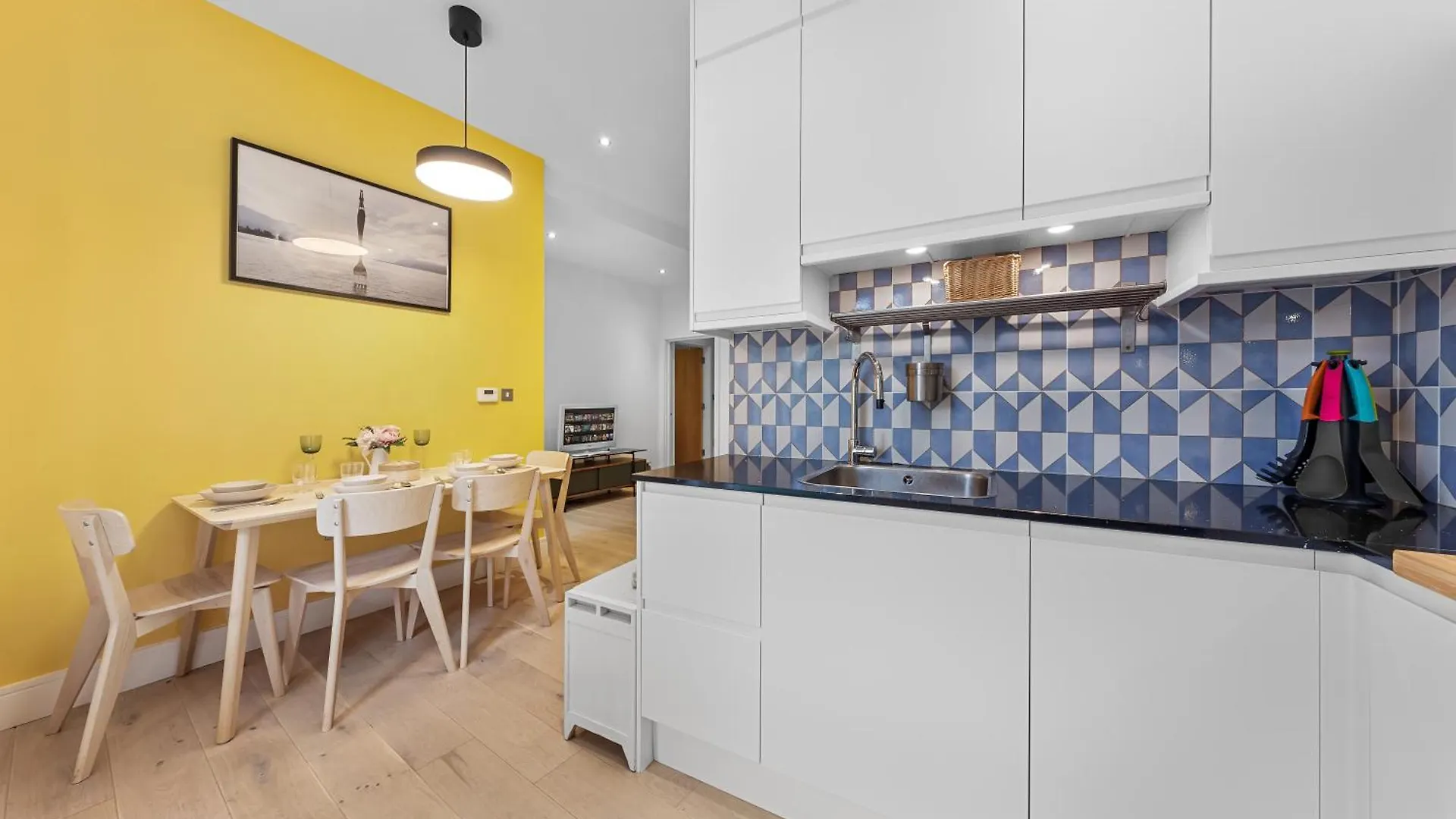 Trendy 2 Bed Flat In Greenwich With Car Parking London Apartment