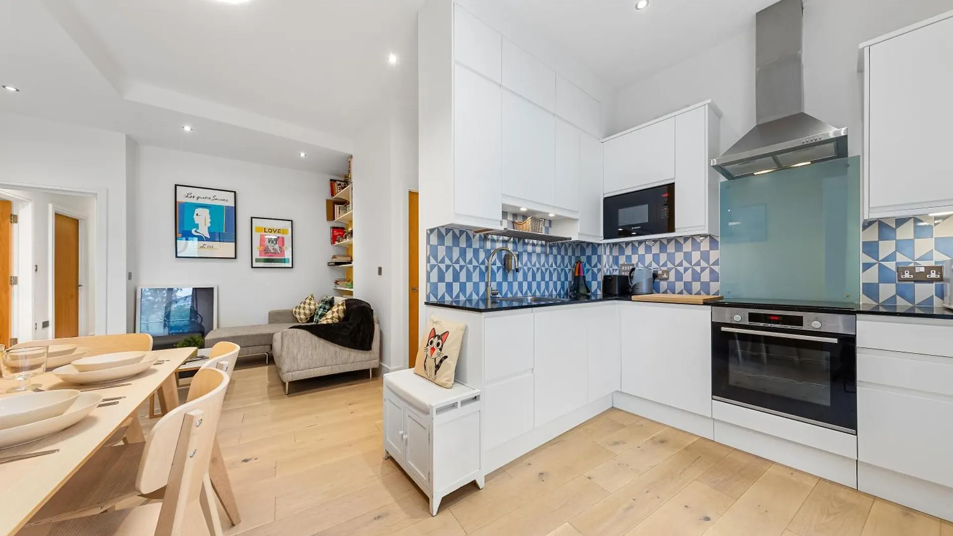 Trendy 2 Bed Flat In Greenwich With Car Parking London Apartment