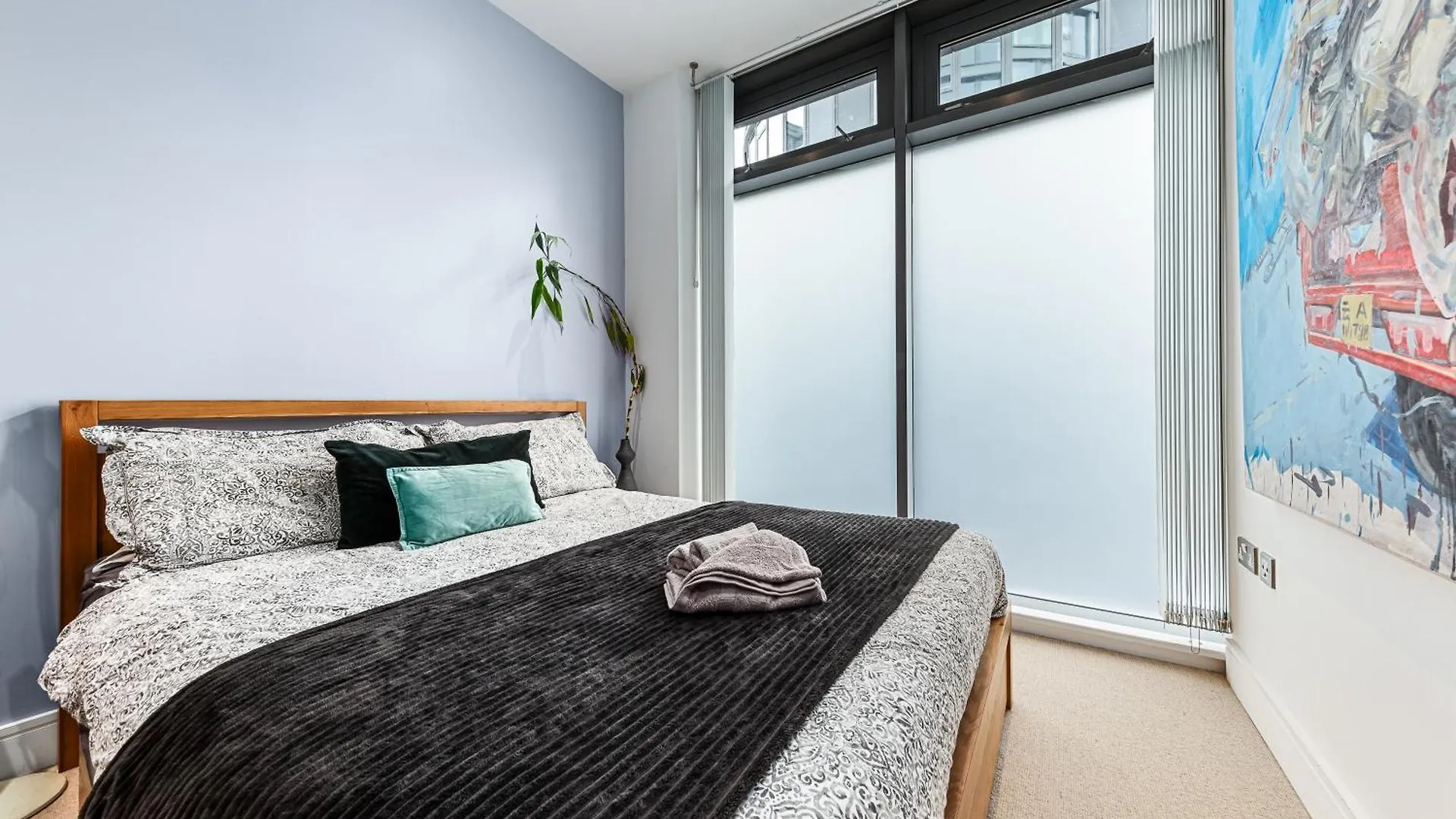Trendy 2 Bed Flat In Greenwich With Car Parking London United Kingdom